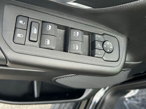 Used 2025 RAM 1500 Big Horn RWD image 36