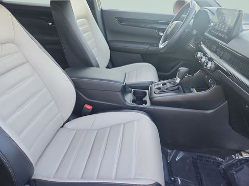Used 2024 Honda CR-V Sport Touring image 18