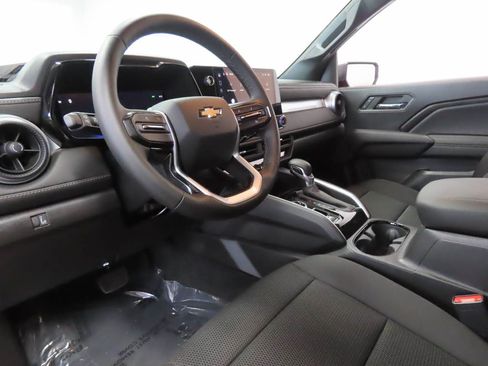 Used 2026 Chevrolet Colorado LT AWD/4WD image 8
