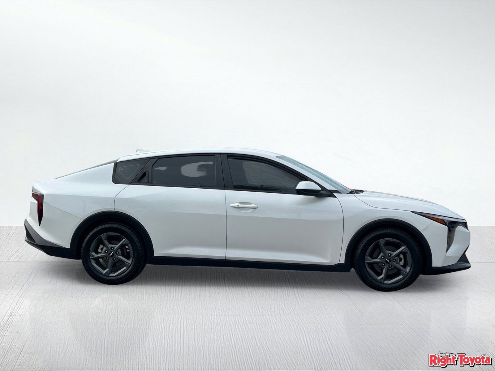 Used 2025 Kia K4 FWD image 7