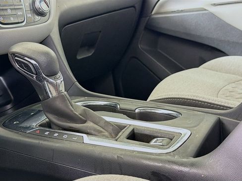 Used 2023 Chevrolet Equinox LT w/ Driver Convenience Package FWD image 20