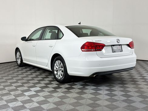Used 2012 Volkswagen Passat 2.5 S FWD image 3