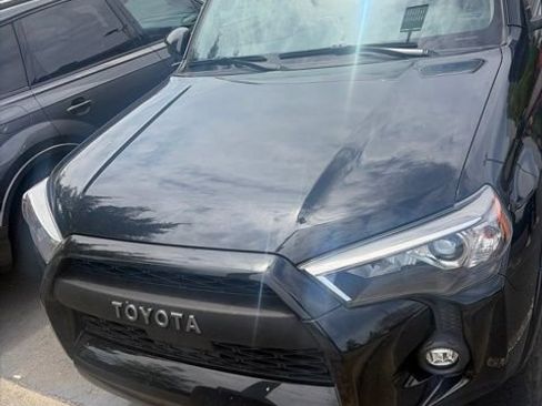 Used 2022 Toyota 4Runner SR5 RWD image 6