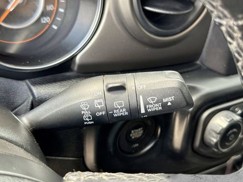 Used 2021 Jeep Wrangler Unlimited Sport AWD/4WD image 30