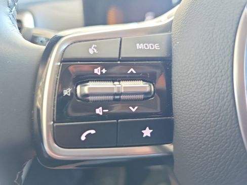 Certified 2025 Kia Sorento S w/ Panoramic Sunroof Package image 25