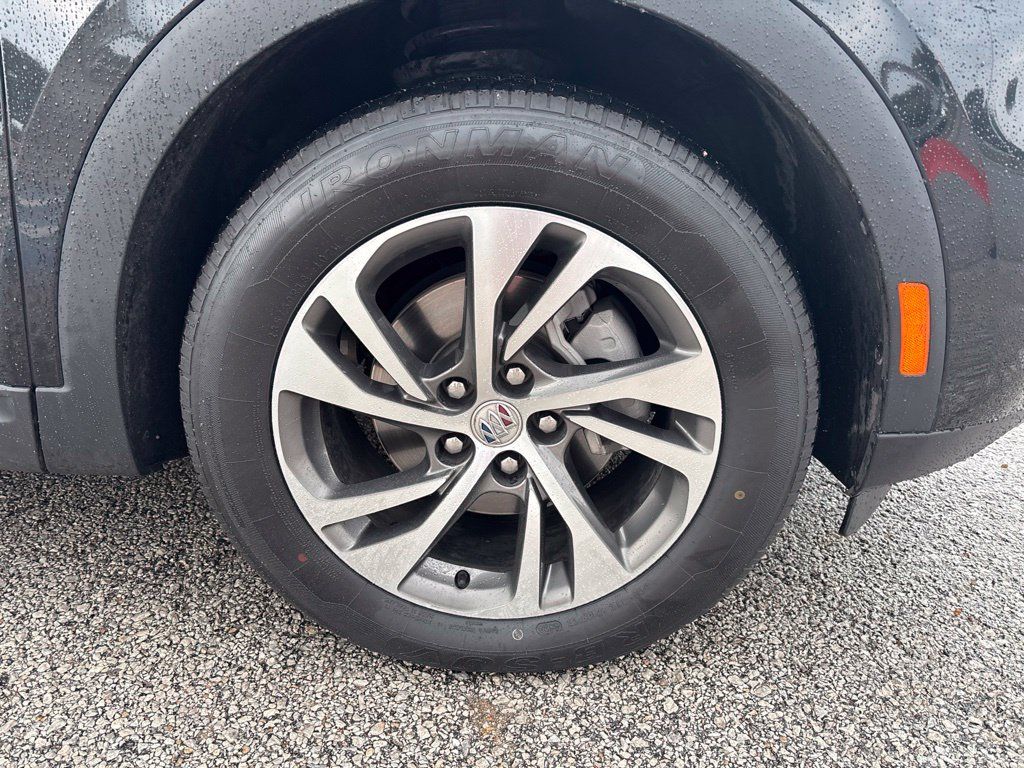Used 2023 Buick Envision Essence FWD image 10