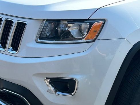 Used 2015 Jeep Grand Cherokee Limited w/ Trailer Tow Group IV AWD/4WD image 11