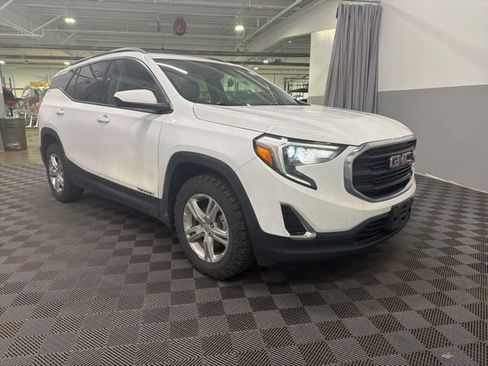 Used 2019 GMC Terrain SLE w/ Driver Convenience Package AWD/4WD image 3