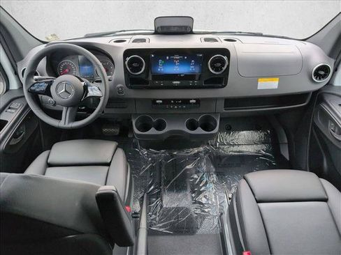 New 2026 Mercedes-Benz Sprinter 2500 image 15
