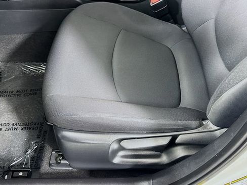 Certified 2021 Toyota Corolla LE FWD image 18