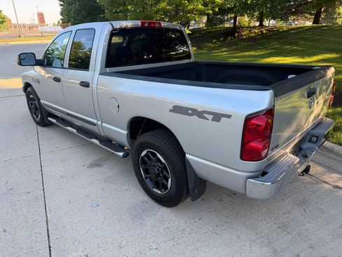 Used 2009 Dodge Ram 2500 Truck SXT RWD image 4