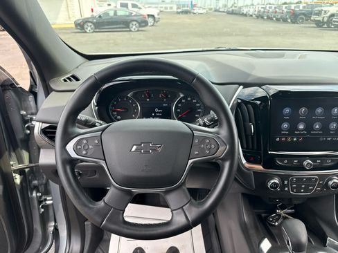Certified 2023 Chevrolet Traverse LT FWD image 15