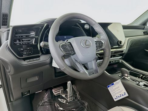 New 2026 Lexus TX 500h AWD w/ Technology Package image 9