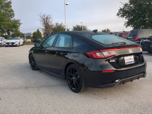 Used 2025 Honda Civic Sport image 6