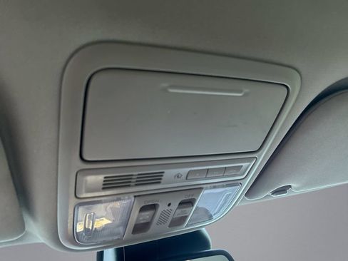 Used 2014 Honda Odyssey Touring Elite image 29