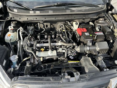 Used 2020 Nissan Kicks SR image 26