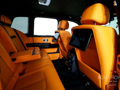 Certified 2025 Rolls-Royce Cullinan image 29