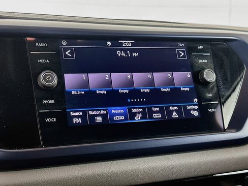 Used 2023 Volkswagen Taos SE FWD image 21
