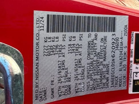 Certified 2025 Nissan Frontier SV image 31