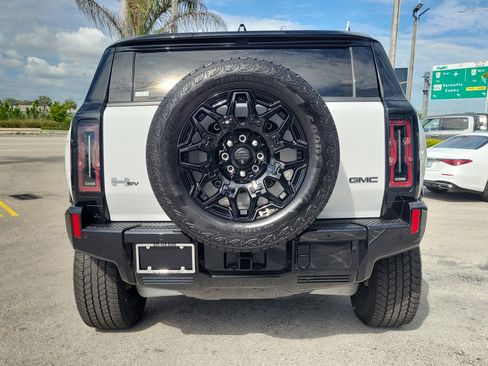 Used 2025 GMC Hummer EV 2X AWD/4WD image 6