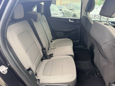 Used 2021 Ford Escape SE FWD image 16