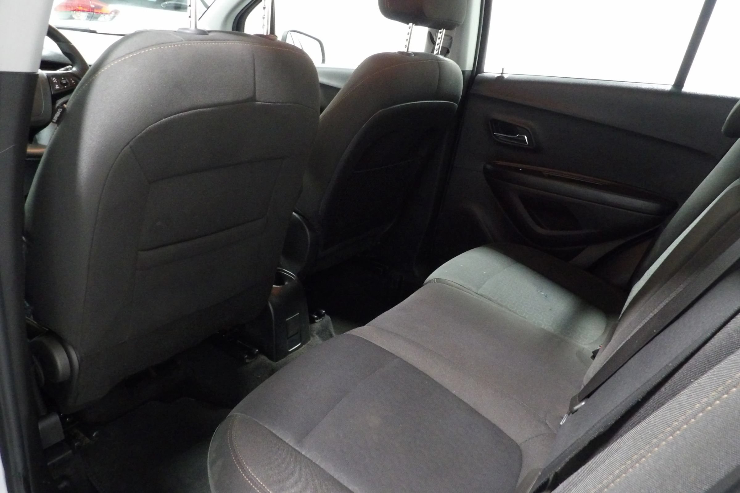 Used 2021 Chevrolet Trax LS FWD image 9