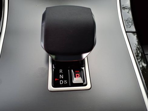 Certified 2026 Land Rover Range Rover Velar S AWD/4WD image 13