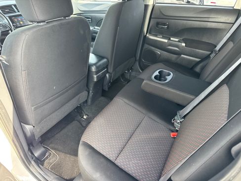 Used 2019 Mitsubishi Outlander Sport SE AWD/4WD image 19