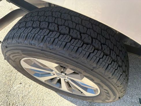 Used 2019 Ford F150 XL w/ Equipment Group 101A Mid RWD image 15