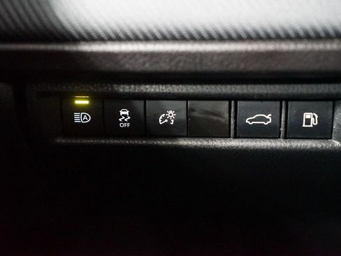 Certified 2025 Toyota Camry SE image 25