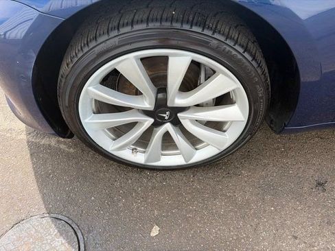 Used 2018 Tesla Model 3 Long Range RWD image 38
