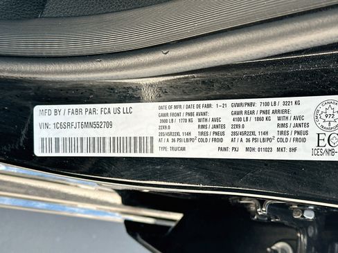 Used 2021 RAM 1500 Laramie AWD/4WD image 12