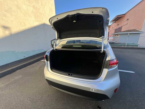 Used 2024 Toyota Corolla LE image 19