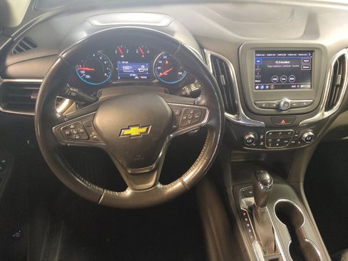 Used 2020 Chevrolet Equinox LT FWD image 22