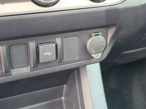 Used 2021 Toyota Tacoma SR w/ SR Convenience Package RWD image 28
