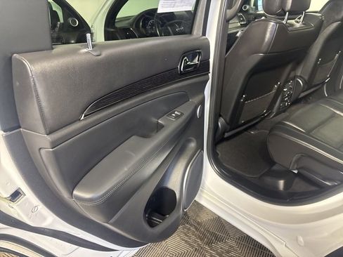 Certified 2019 Jeep Grand Cherokee High Altitude image 27