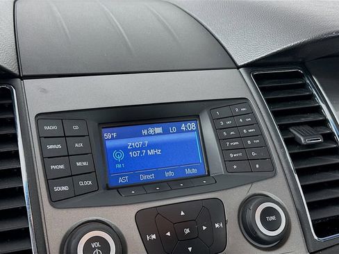 Used 2018 Ford Taurus SEL FWD image 13