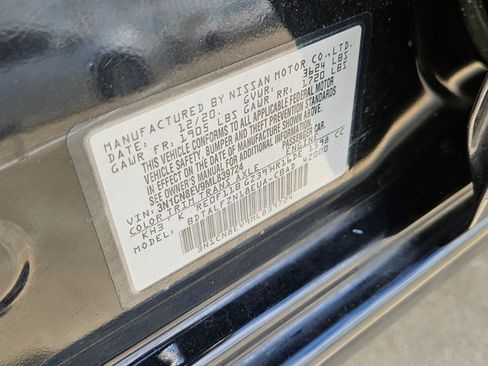 Used 2021 Nissan Versa SV FWD image 22