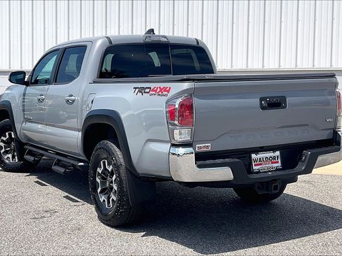 Used 2021 Toyota Tacoma TRD Off-Road AWD/4WD image 15