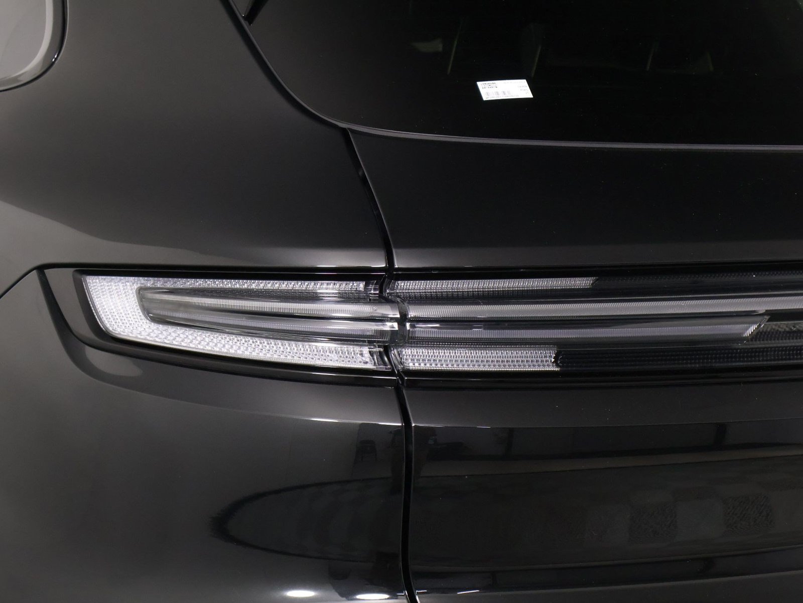 Certified 2025 Porsche Cayenne GTS AWD/4WD image 21