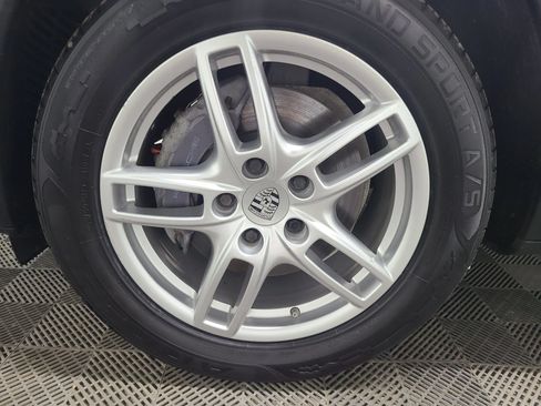 Used 2013 Porsche Cayenne Diesel AWD/4WD image 18