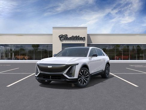 New 2025 Cadillac Lyriq Sport image 8