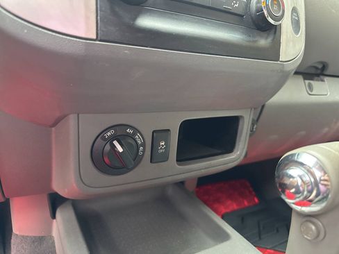 Used 2019 Nissan Frontier SV AWD/4WD image 23