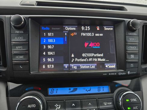 Used 2018 Toyota RAV4 Adventure image 31