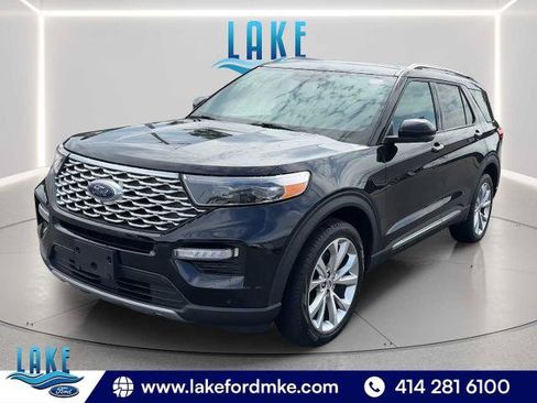Certified 2023 Ford Explorer Platinum w/ Technology Package AWD/4WD image 3