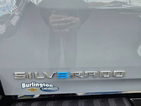 Certified 2025 Chevrolet Silverado EV RST AWD/4WD image 11