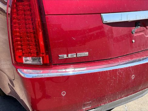 Used 2009 Cadillac CTS 3.6 RWD image 28