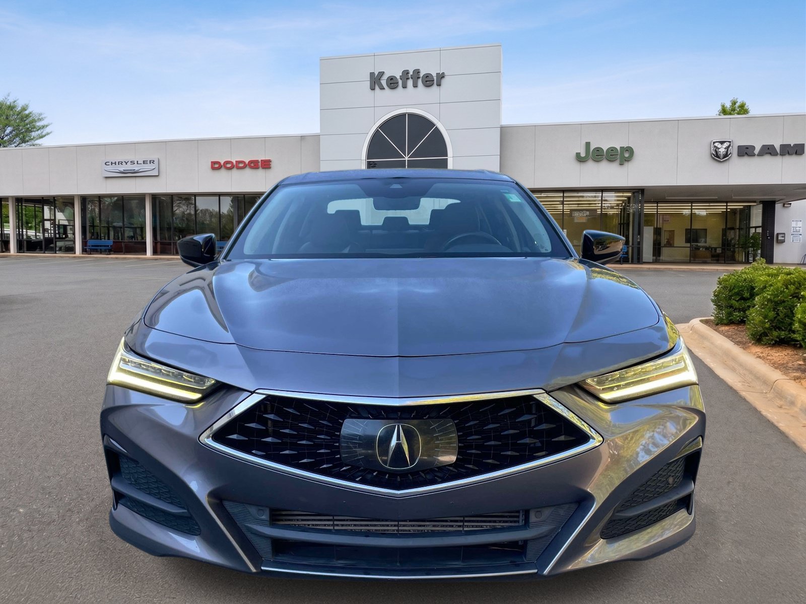 Used 2021 Acura TLX w/ Technology Package FWD image 2