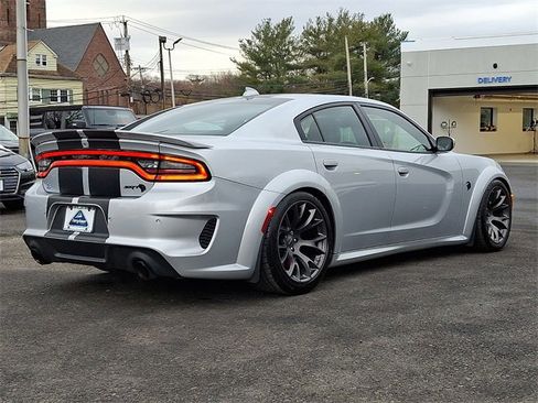 Used 2022 Dodge Charger SRT Hellcat w/ Harman/Kardon Audio Group image 6