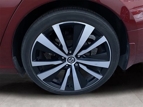 Used 2022 Nissan Altima 2.5 SR image 18